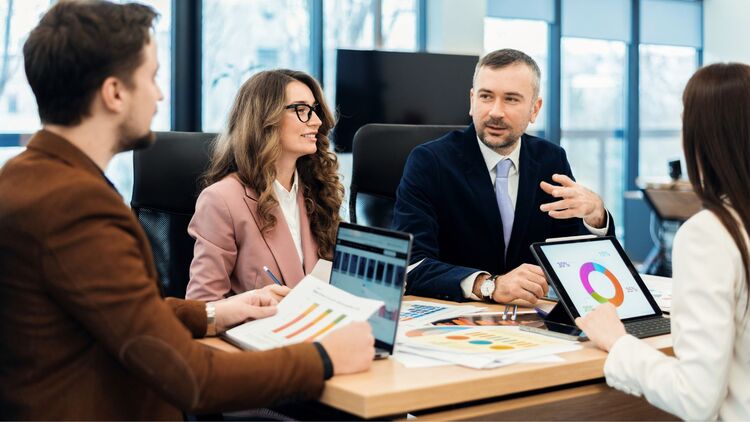 Illustration Géopolitique, incertitude… et si on changeait (enfin) notre façon de manager ?