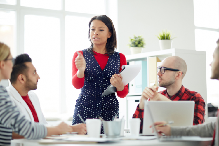 Illustration Travail et reconnaissance : 4 leviers pour valoriser vos équipes