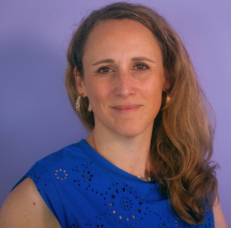 Illustration Comment un courtier en assurance transforme sa culture managériale avec le DISC – Perrine Bernard